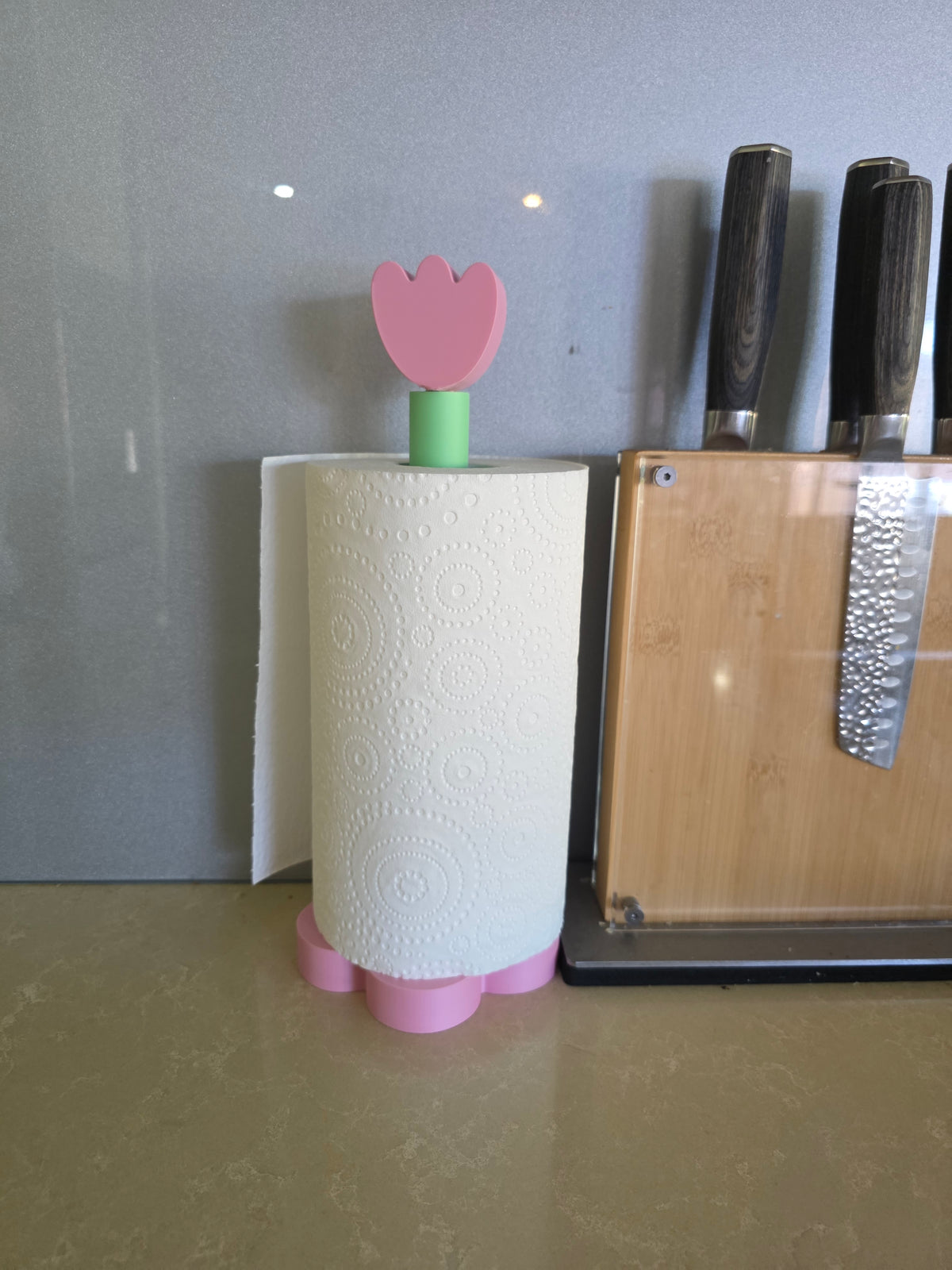 Paper Holder, 3D printed in PLA Matte Green and PLA Matte Pastel Pink