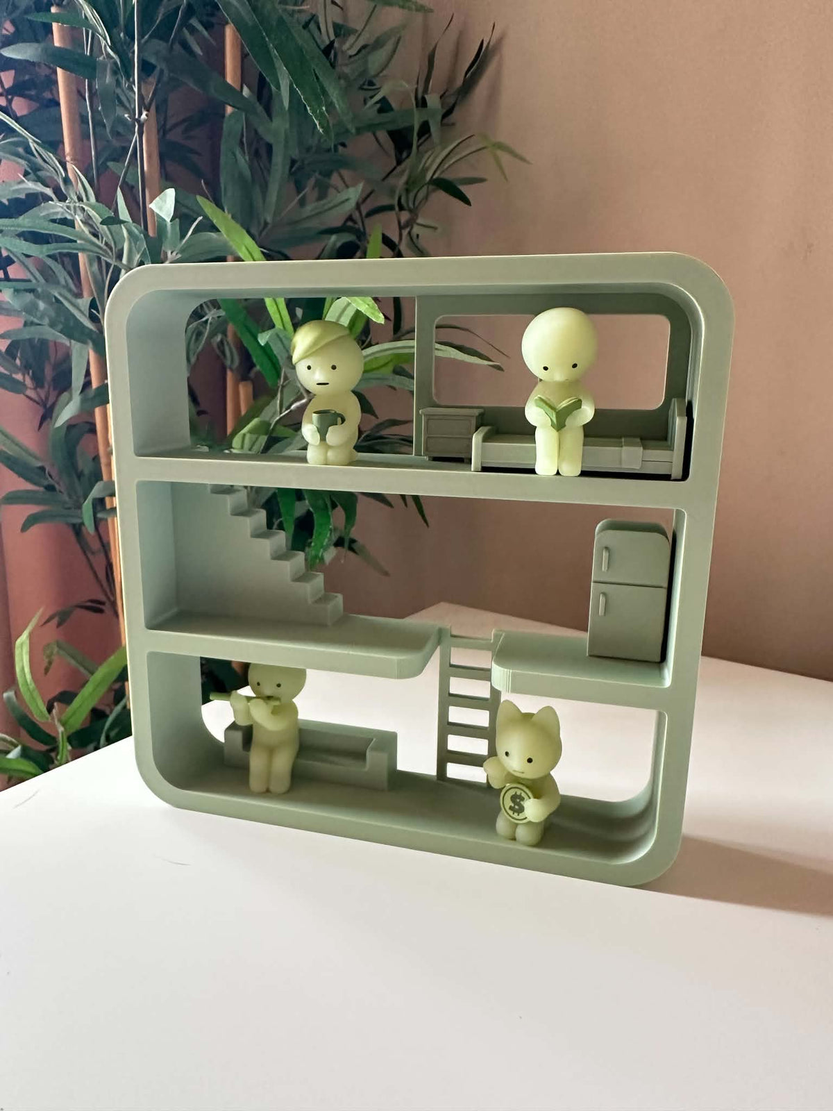 Smisky Stand, 3D printed in PLA Matte Sage Green