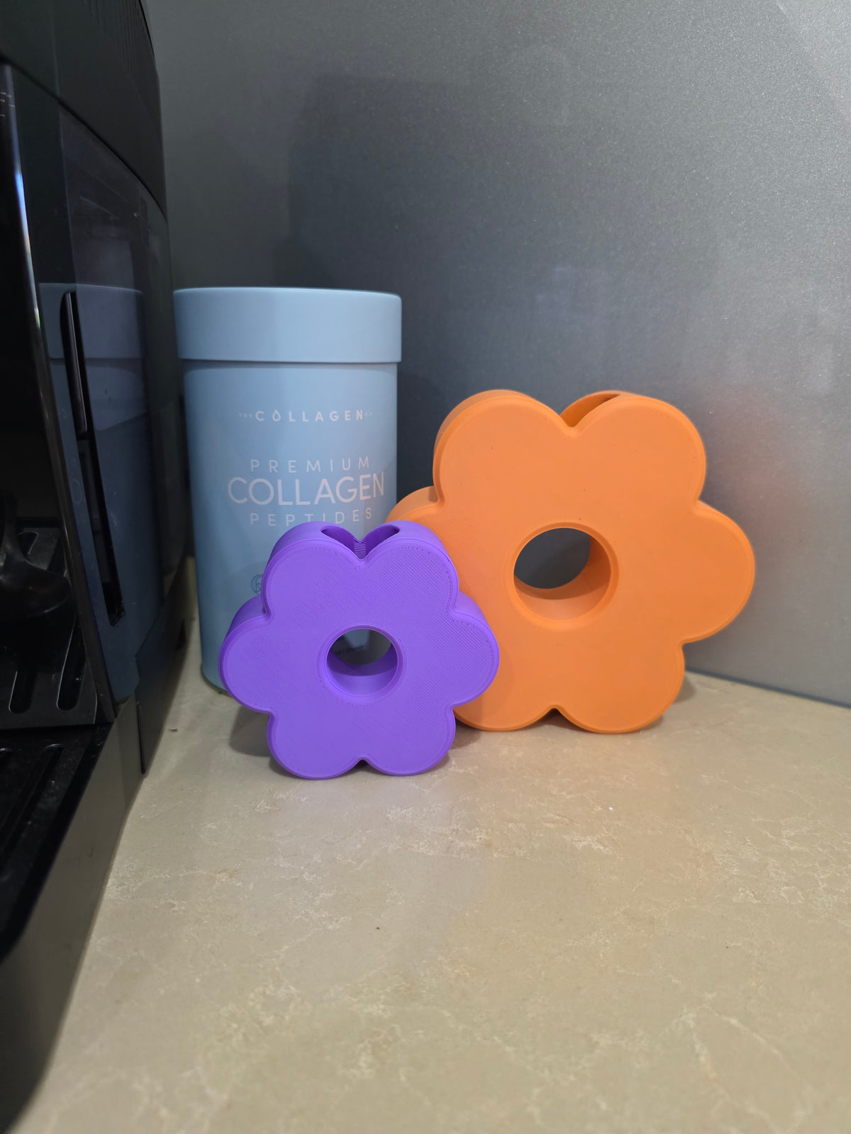 flower vase holder, 3D printed in PLA Matte Lavender and PLA Matte Orange
