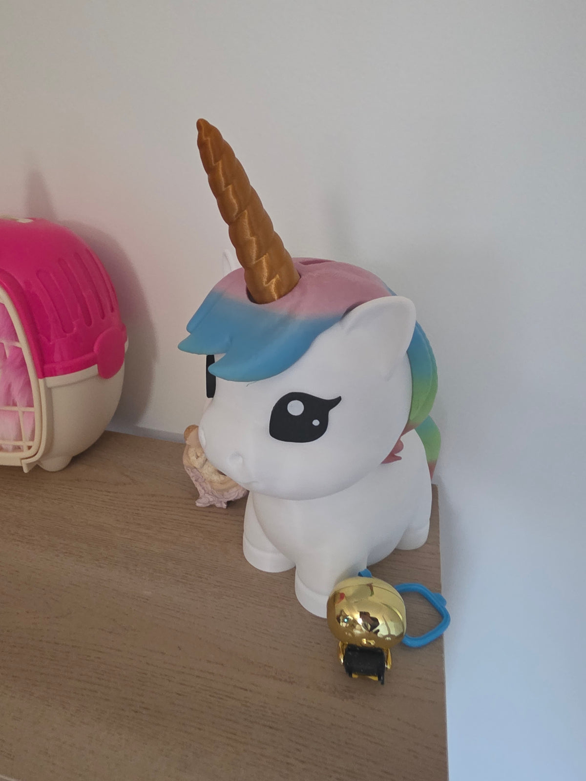 unicorn moneybox, 3D printed in PLA Matte Black, PLA Matte White and PLA Silk Gold